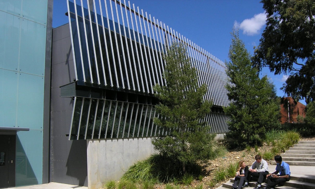 RMIT Bioscience Building designed by John Wardle