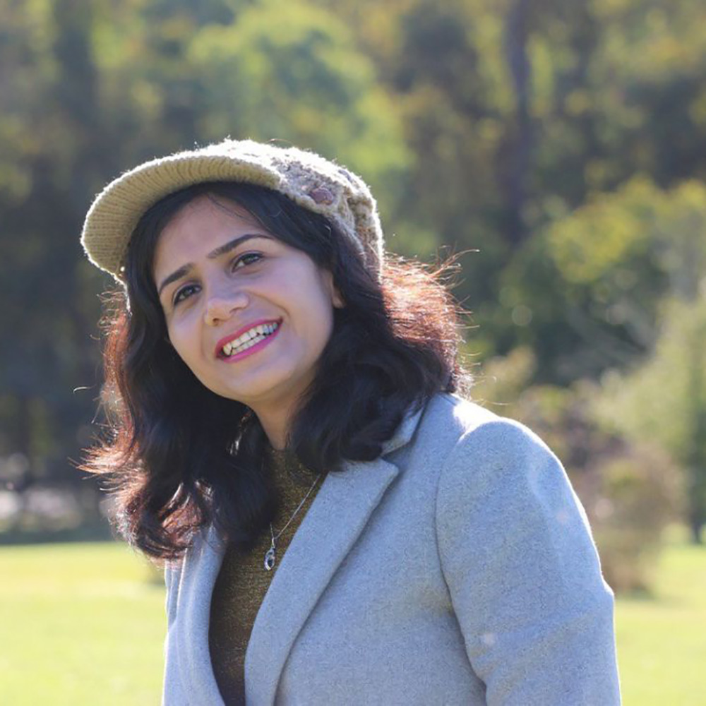 Portrait of Laleh Tafakori