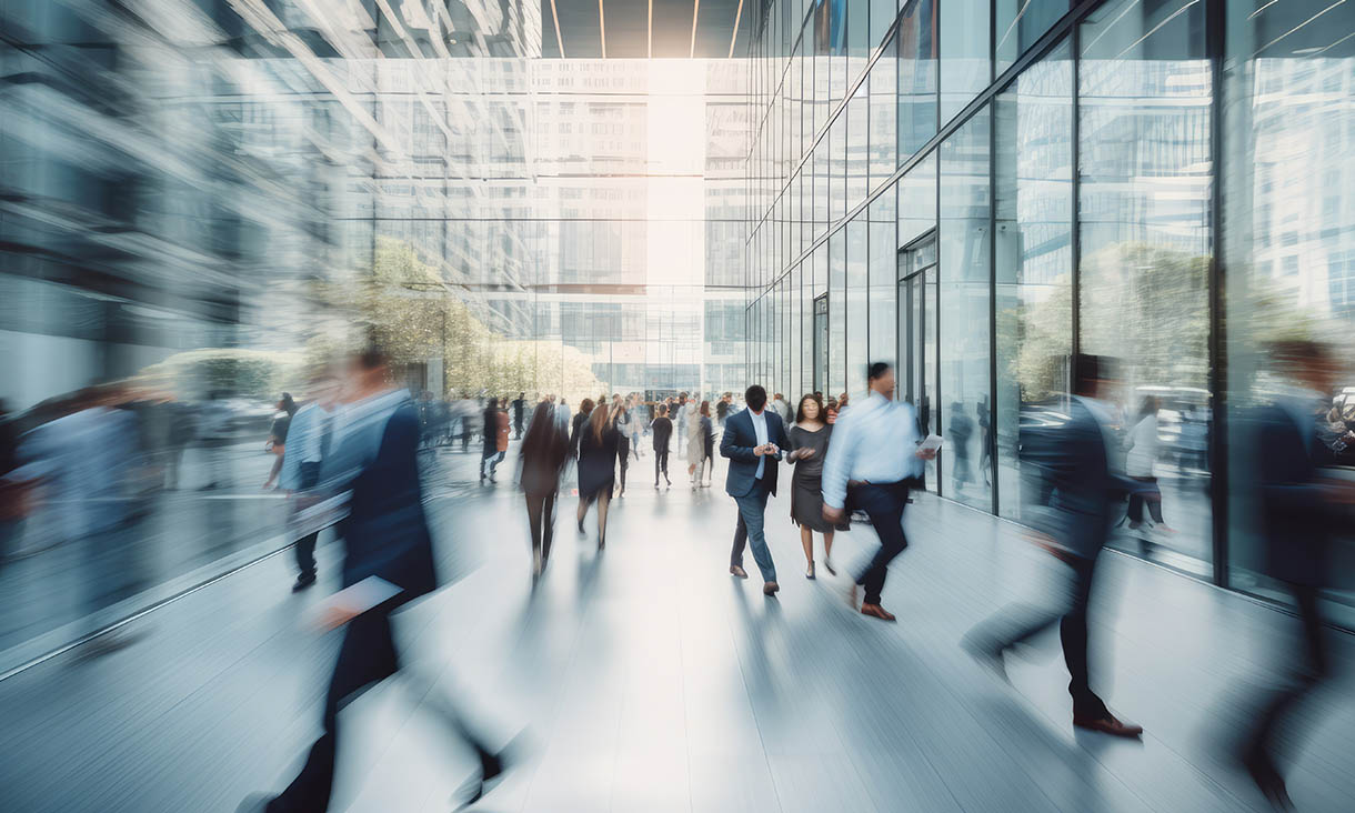 blurred-business-crowd-thumbnail.jpg