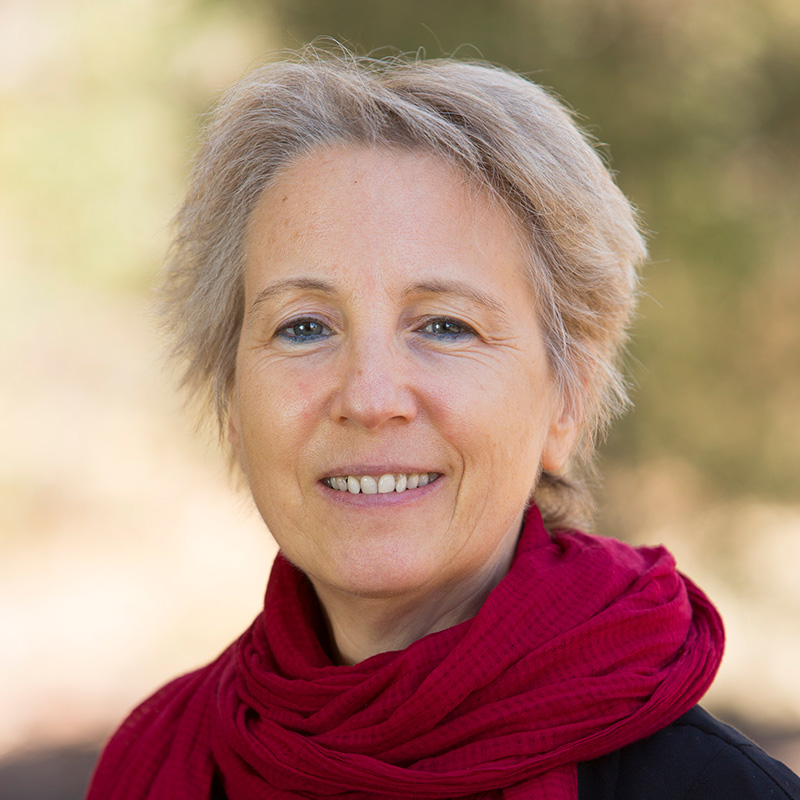 Portrait of Dr Kate Grosser