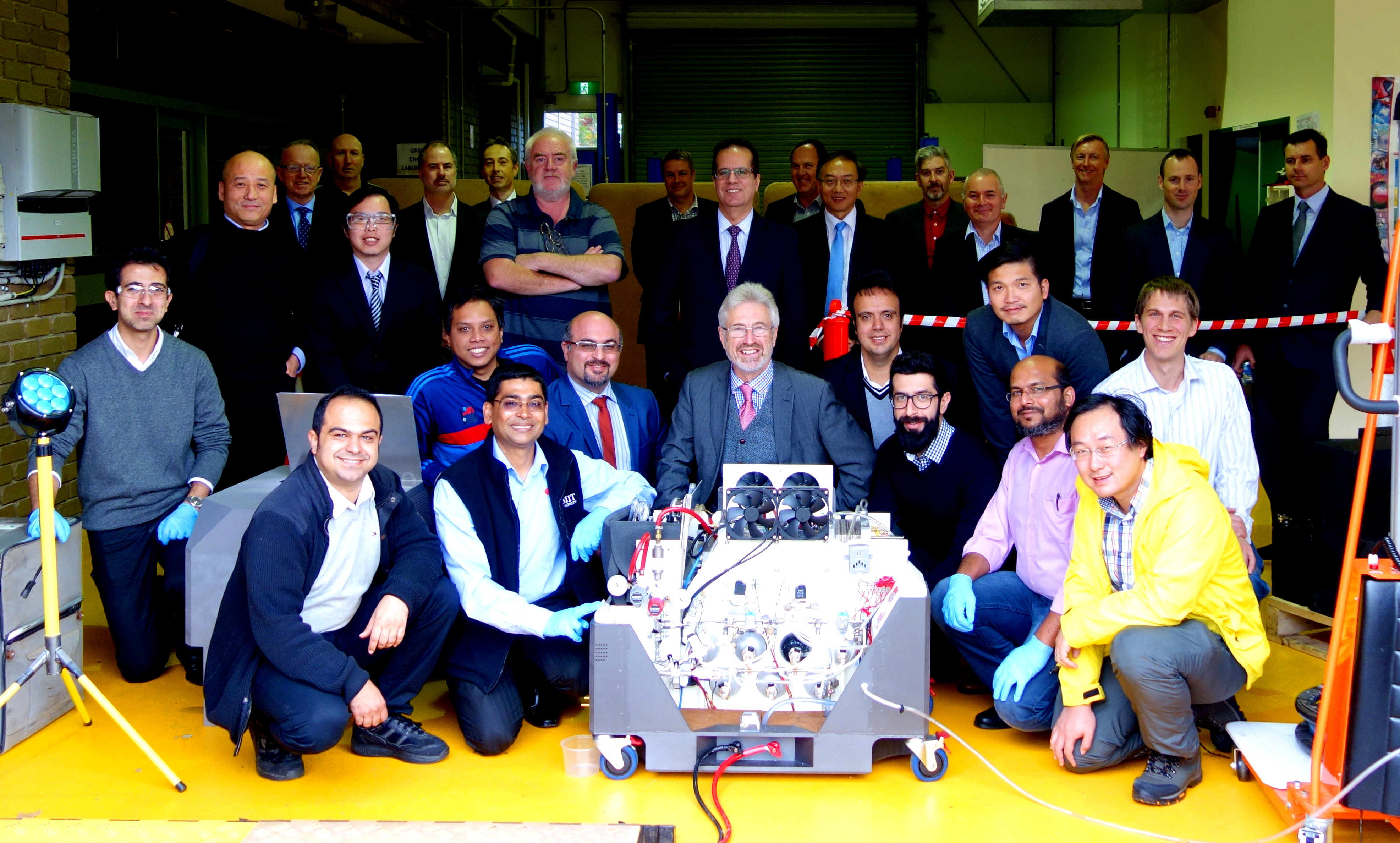 Demonstration of a ~1-kW unitised regenerative fuel cell (URFC), designed and developed by the RMIT SHEL Group (2018) 