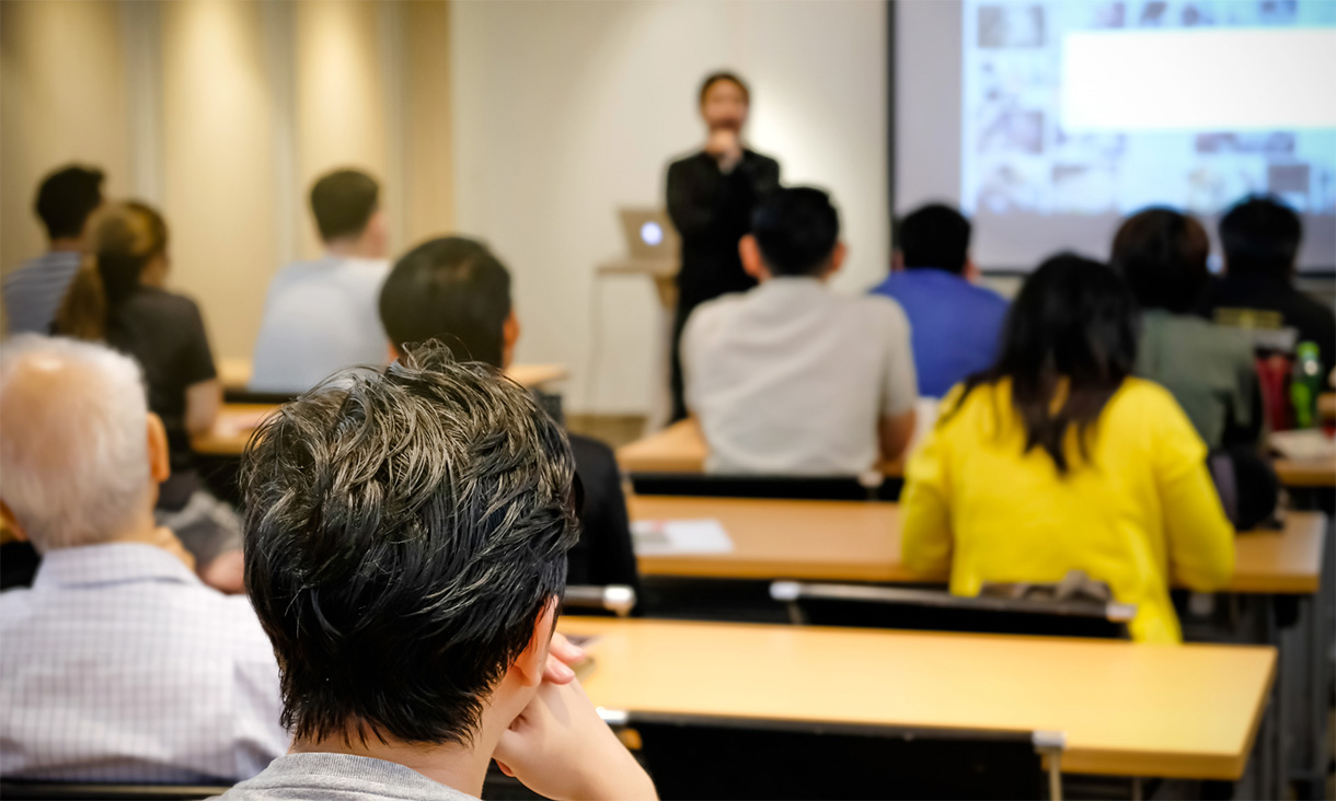 guest-lecture-1220x732.jpg