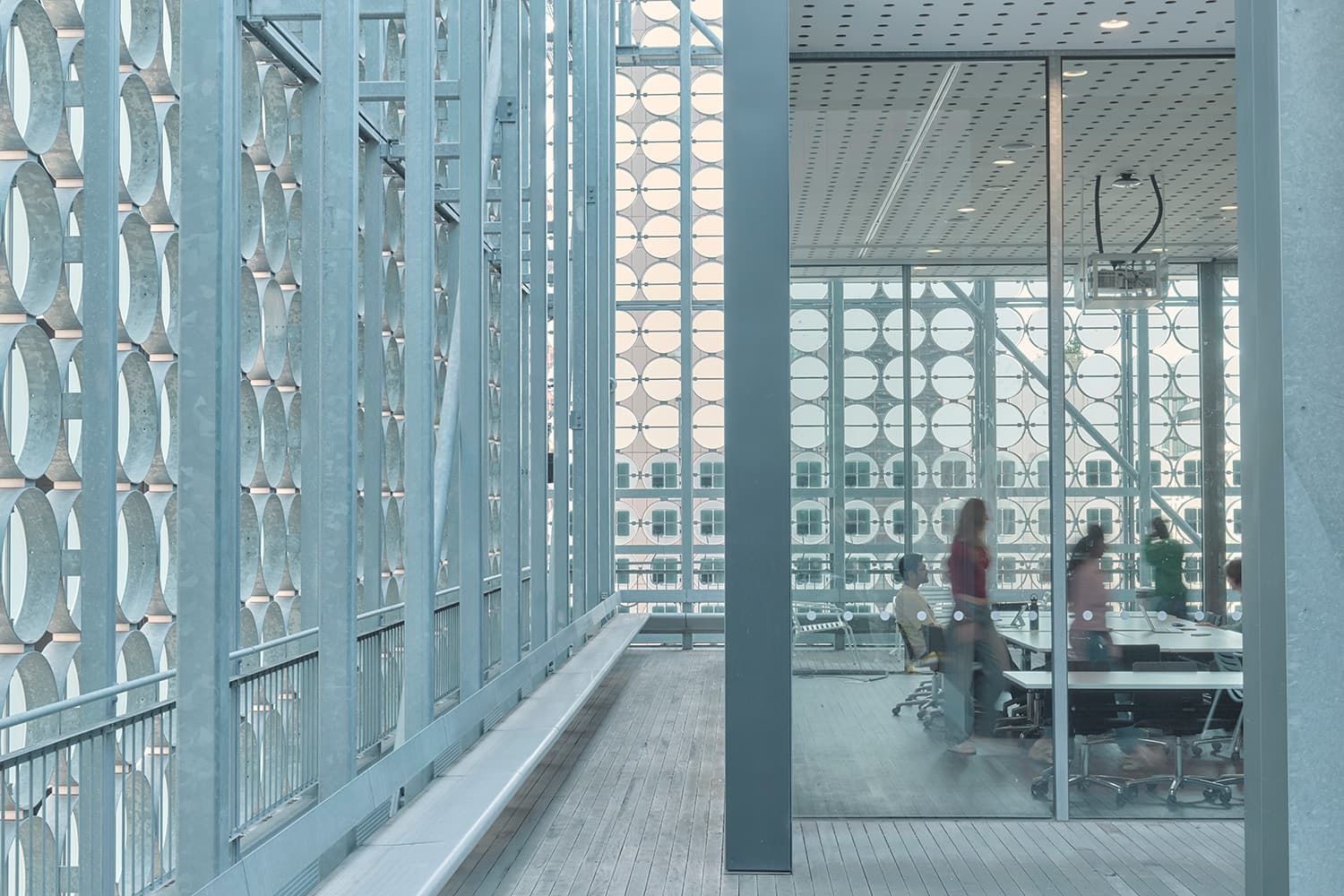 building-100-classroom-1500x1000.jpg
