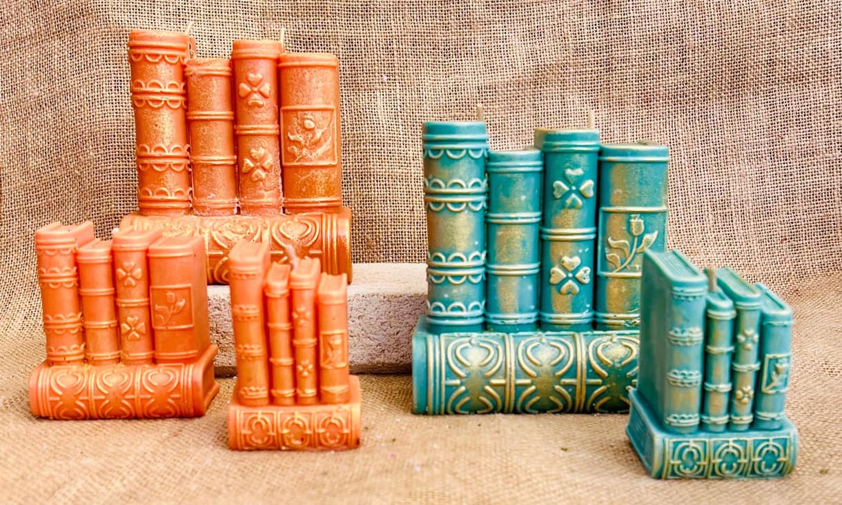 kourage-book-nook-1220X732.jpg