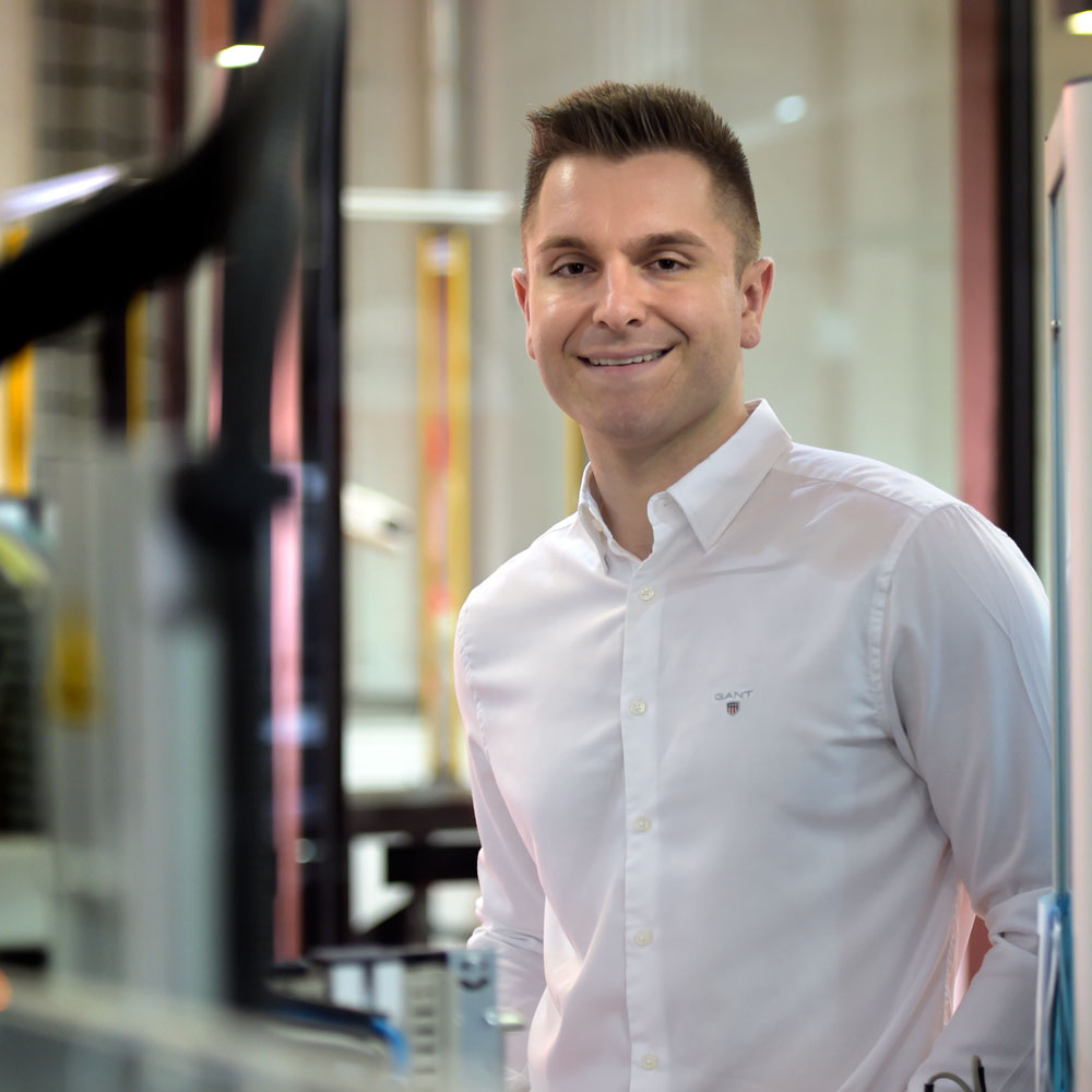  Lucas,  Bachelor of Engineering (Electrical Engineering) (Honours)/Bachelor of Commerce student