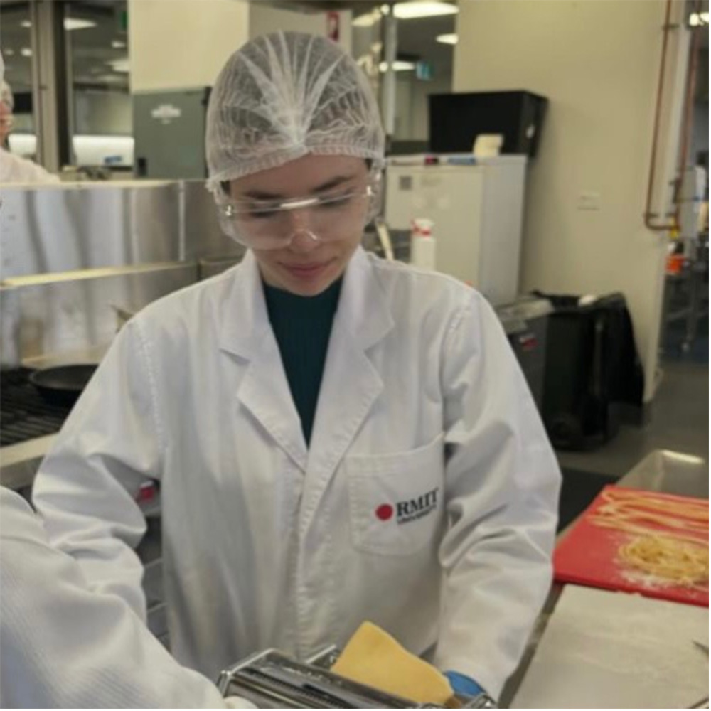 Johanna, Bachelor of Engineering (Mechanical Engineering) (Honours) graduate