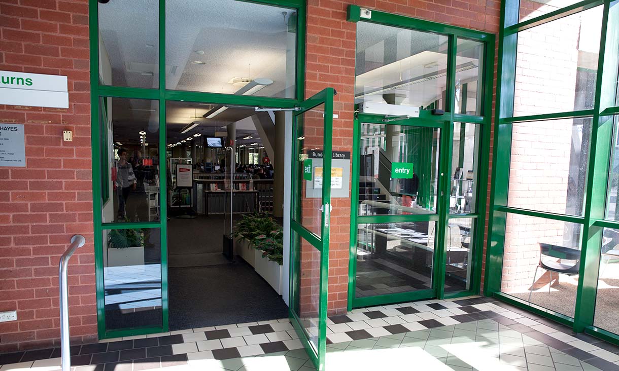 Bundoora Library entrance.