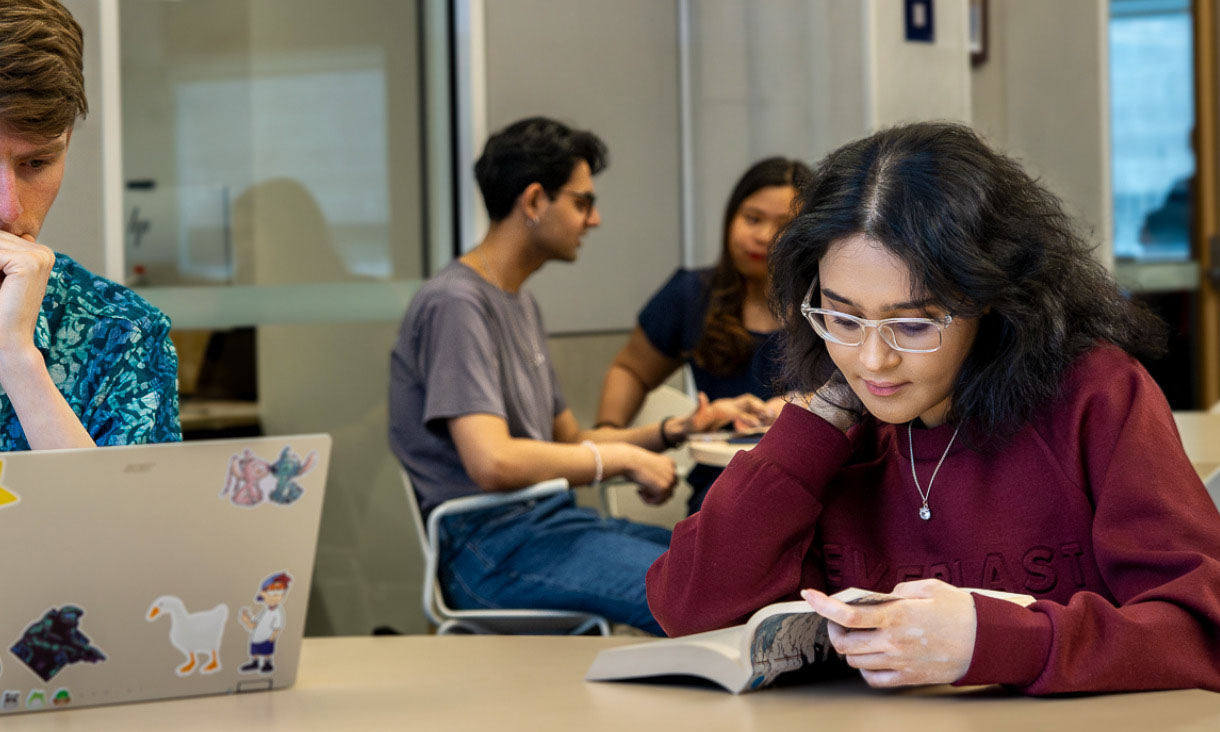Students work together at Carlton Library