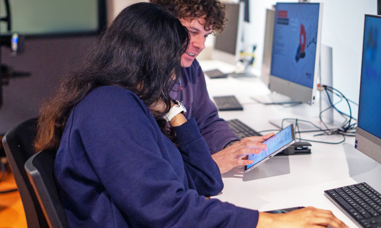 Student getting help in Study Support Hub