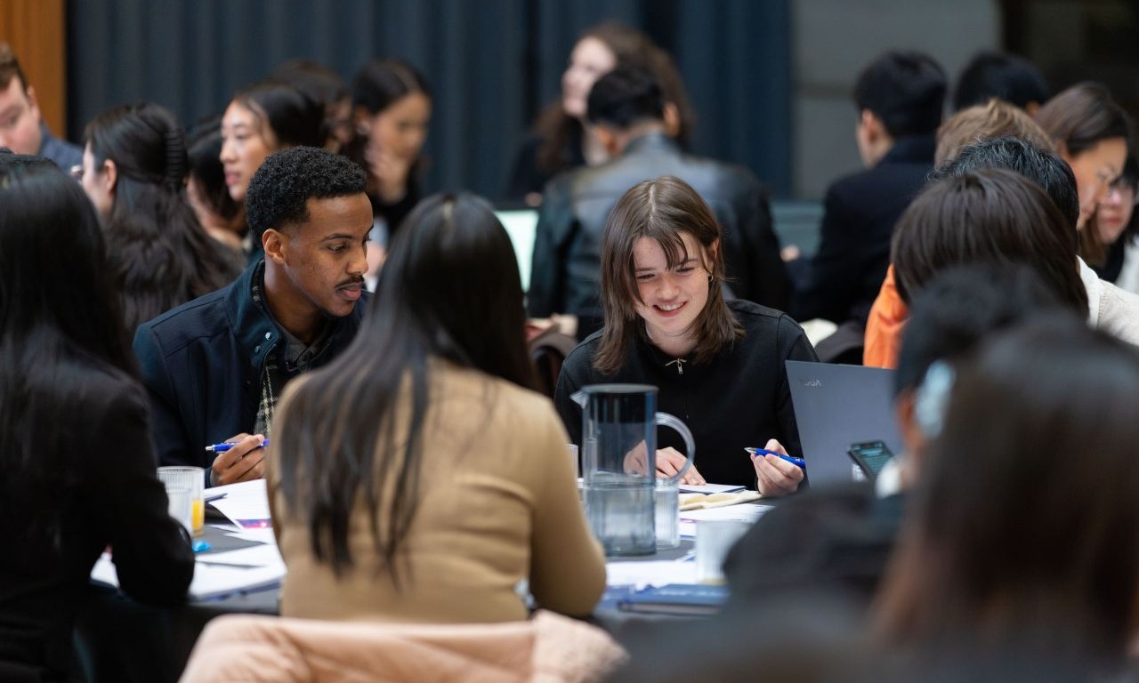 A simulated challenge that helps to build the capability of leaders working in Asia has been held at RMIT Vietnam for the first time. 