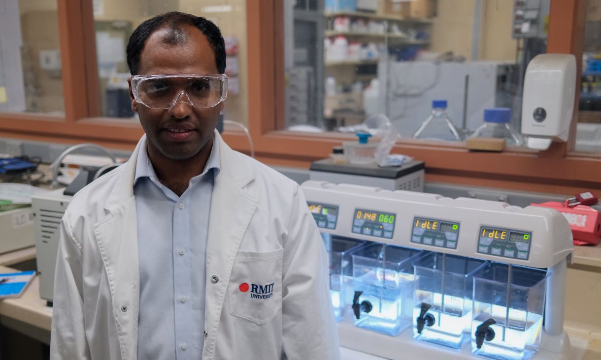 RMIT University Associate Professor Biplob Pramanik in the laboratory where researchers developed a dual-bubble wastewater treatment approach that significantly improves microplastic removal.
