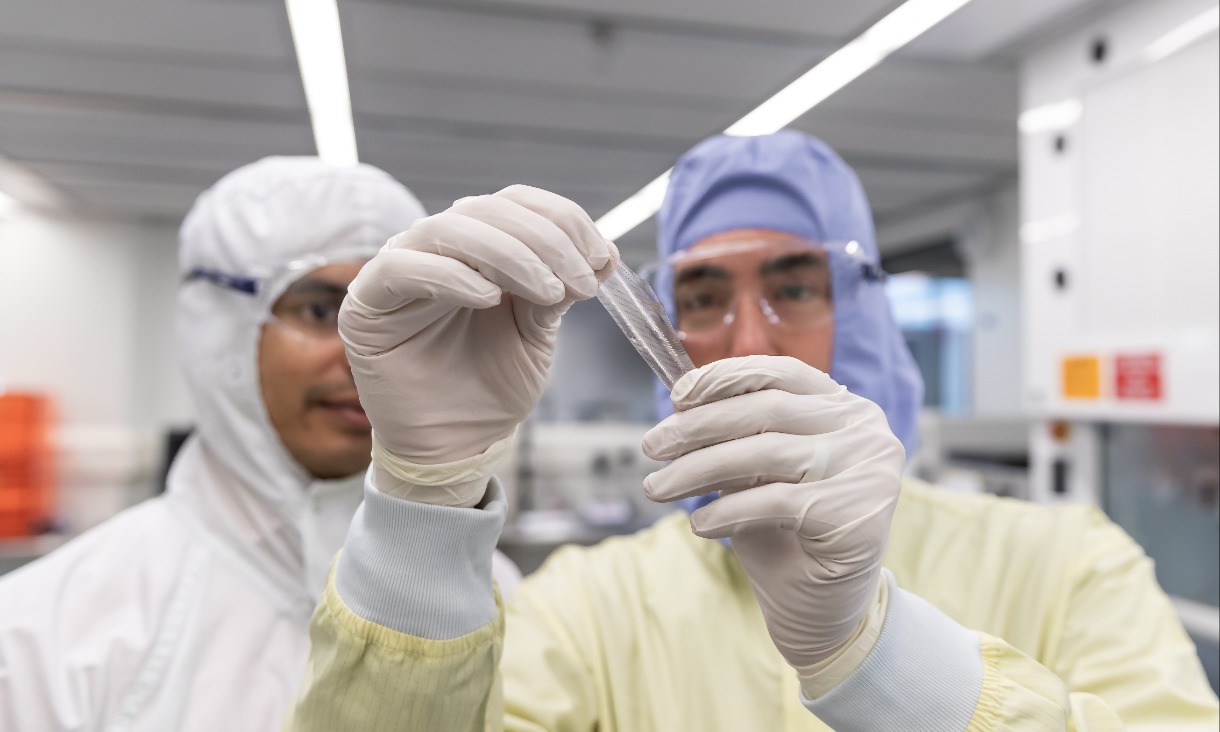 Associate Professor Sharath Sriram and Sleeptite CEO Cameron van den Dungen