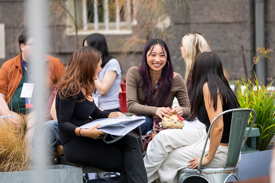 students-laughing-media-centre-960x640.jpg