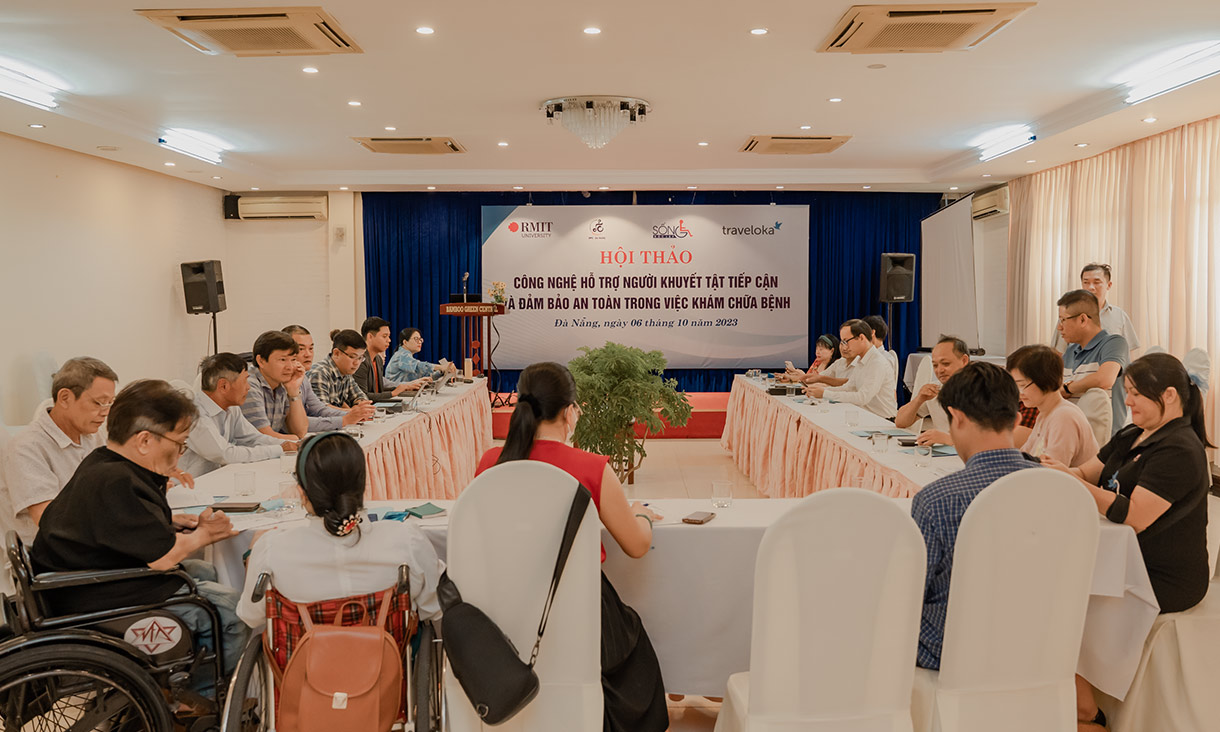 Representatives from key government and other organisations attending the policy dialogue with the research team in Da Nang City.