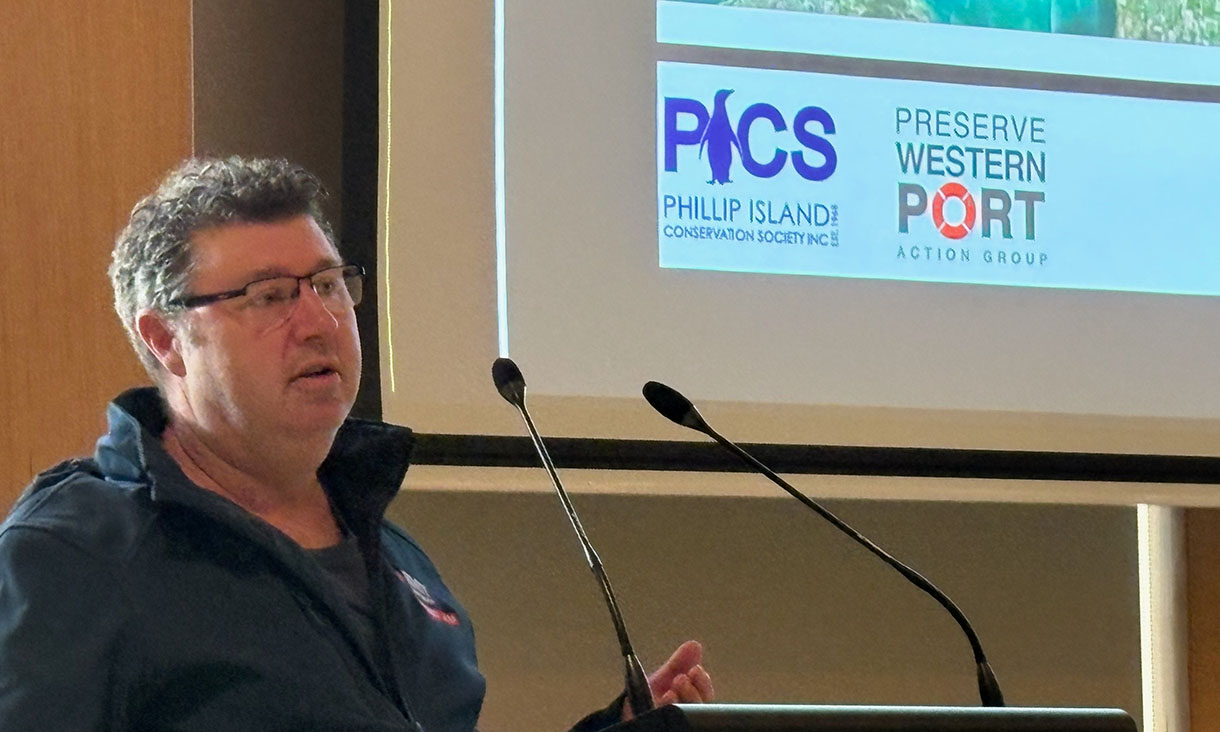 phillip-island-focus-on-western-port-meeting-1220x732.jpg