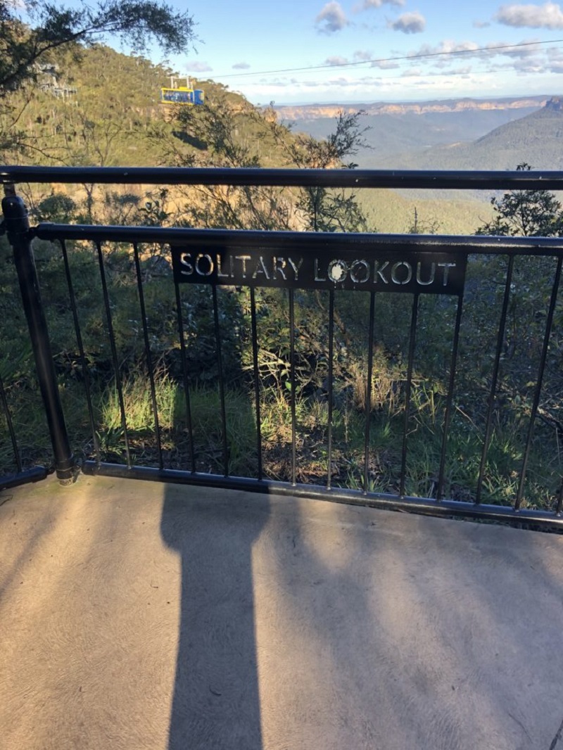 Lookout site featuring mountain views