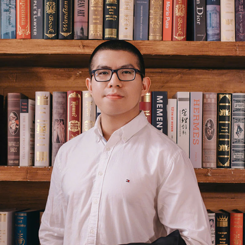 Portrait of Bao Nguyen.