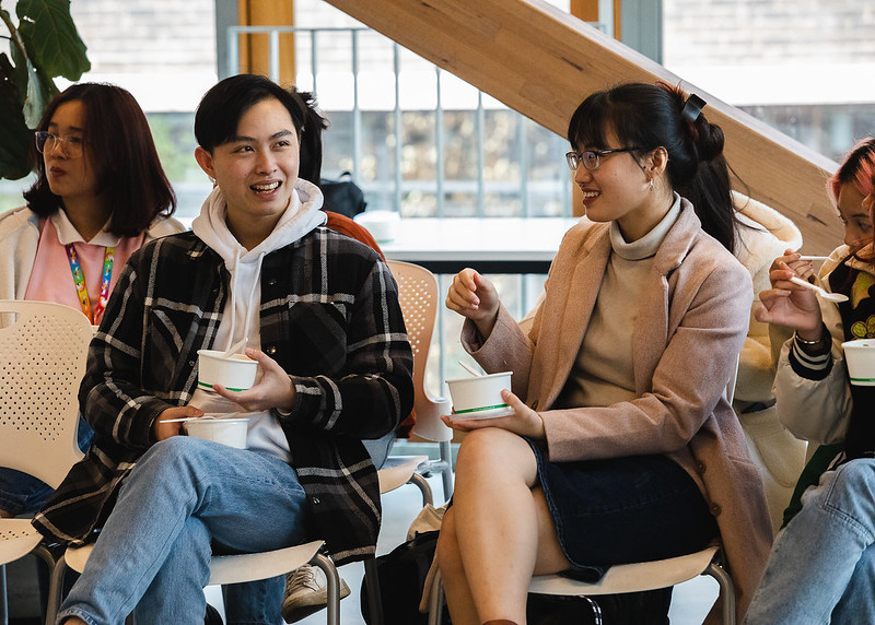 Students enjoy afternoon tea at Vietnam cross-campus exchange event