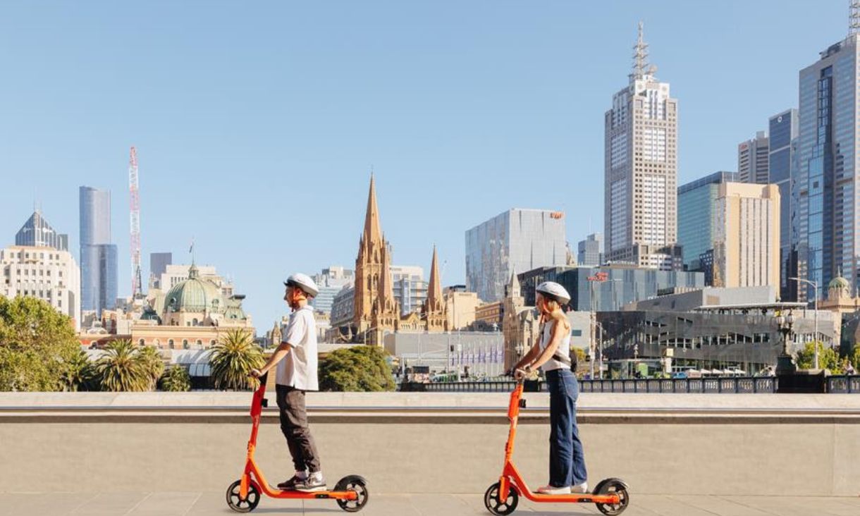 E scooter in text image 