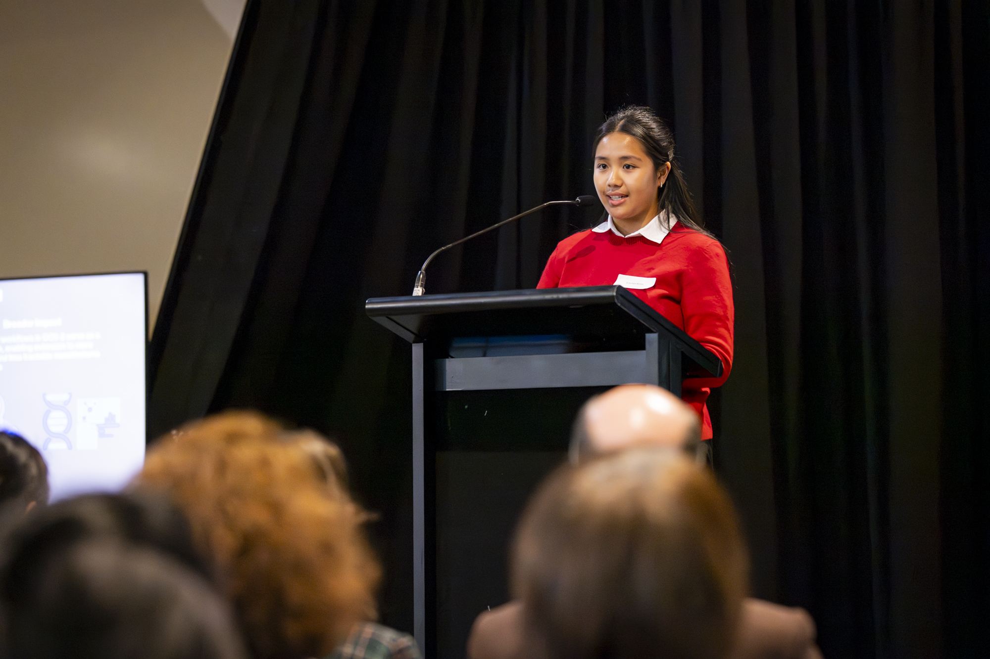 Erika Kaye Santos presents her oral presentation during the the 2025 Science Work Integrated Learning (WIL) Showcase.