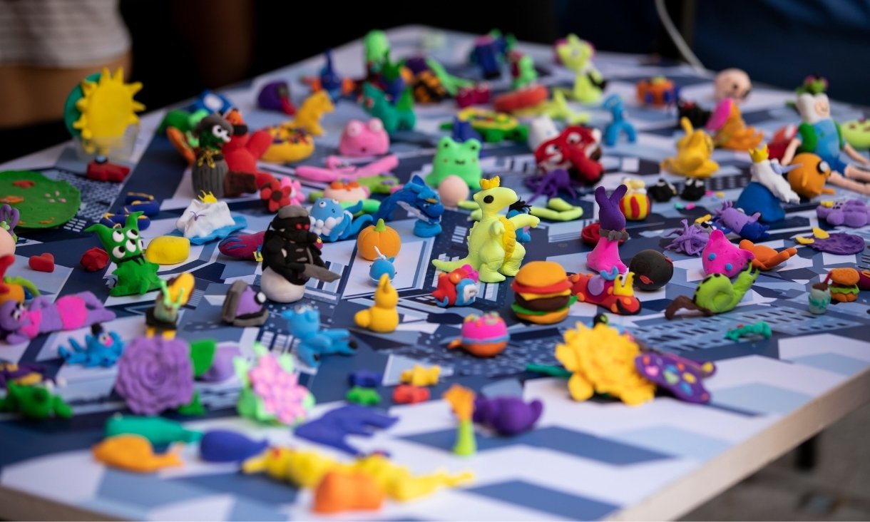 Small objects made of clay