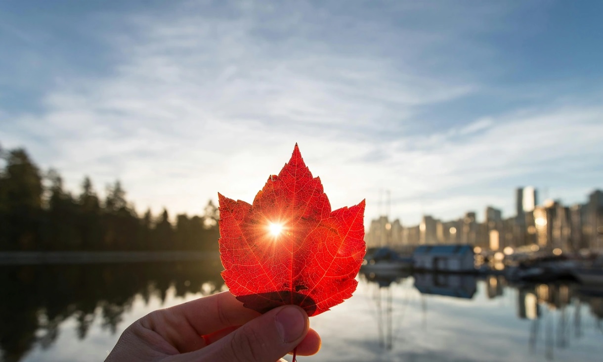 careers-in-canada-thumbnail-1220x732.jpg