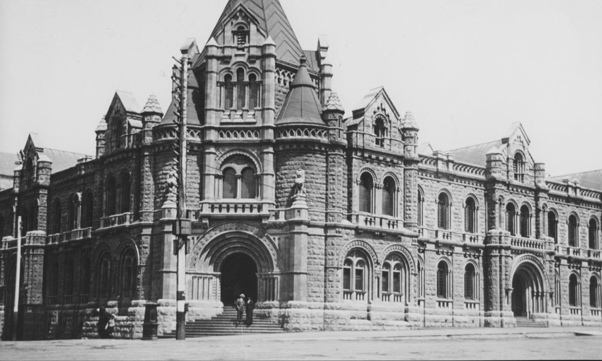 melbourne-magistrates-court-1220x732.jpg