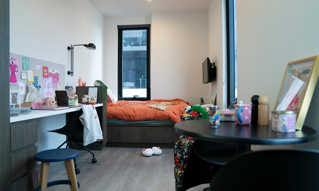 scape-cornell-place-bedroom-1220x732