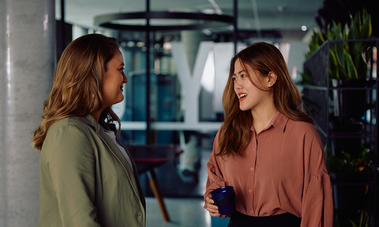 RMIT students, Angela and Mia