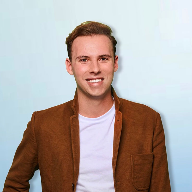 Portrait of Ed Cook, Bachelor of Project Management (Honours)