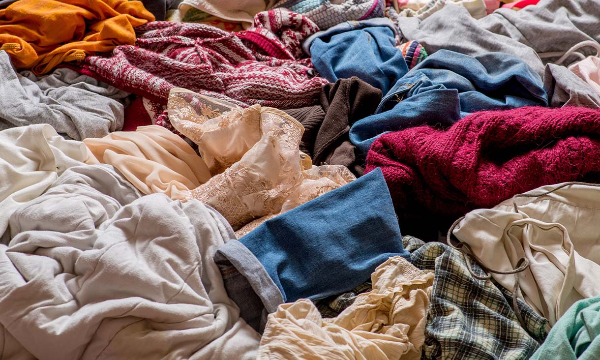 keeping-clothes-out-of-landfill-1220x732.jpg