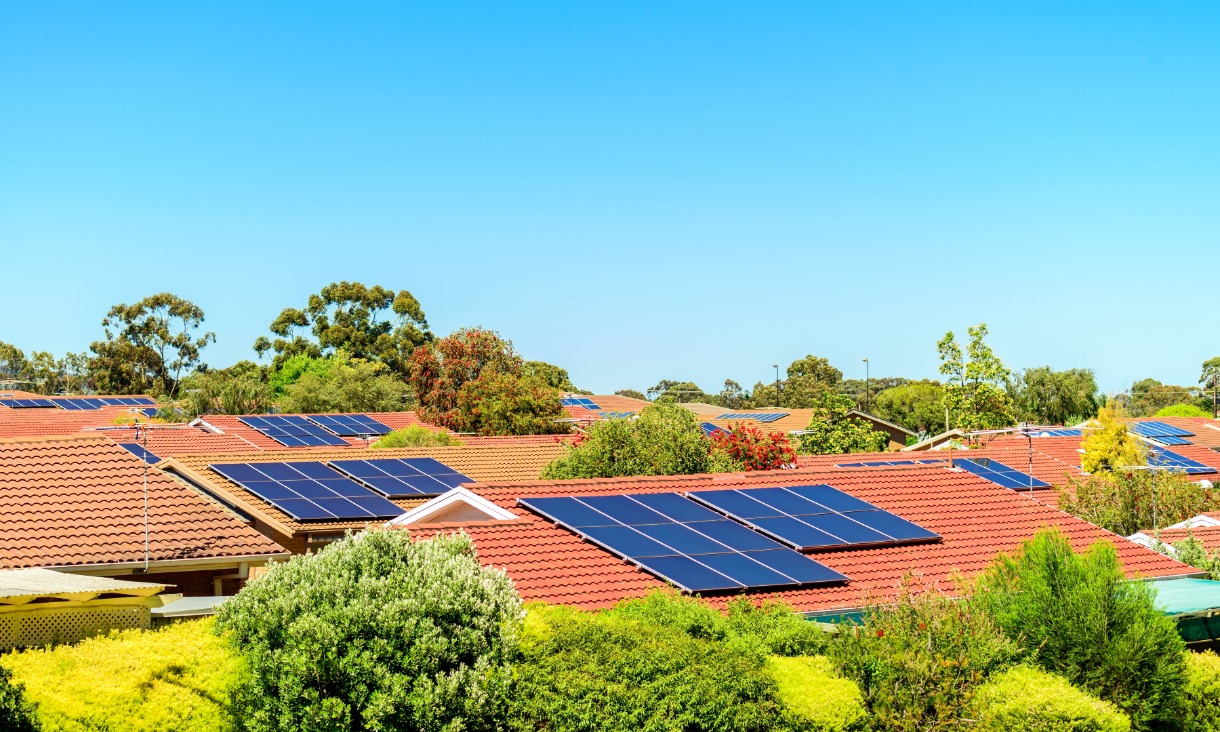 news-rooftop-solar panels-1220_x_732.jpg