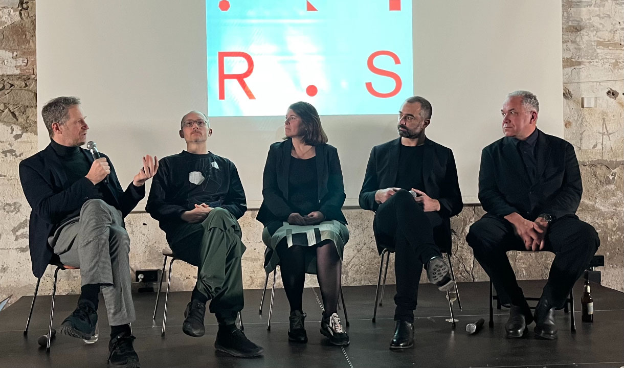 Photo of panel discussion.