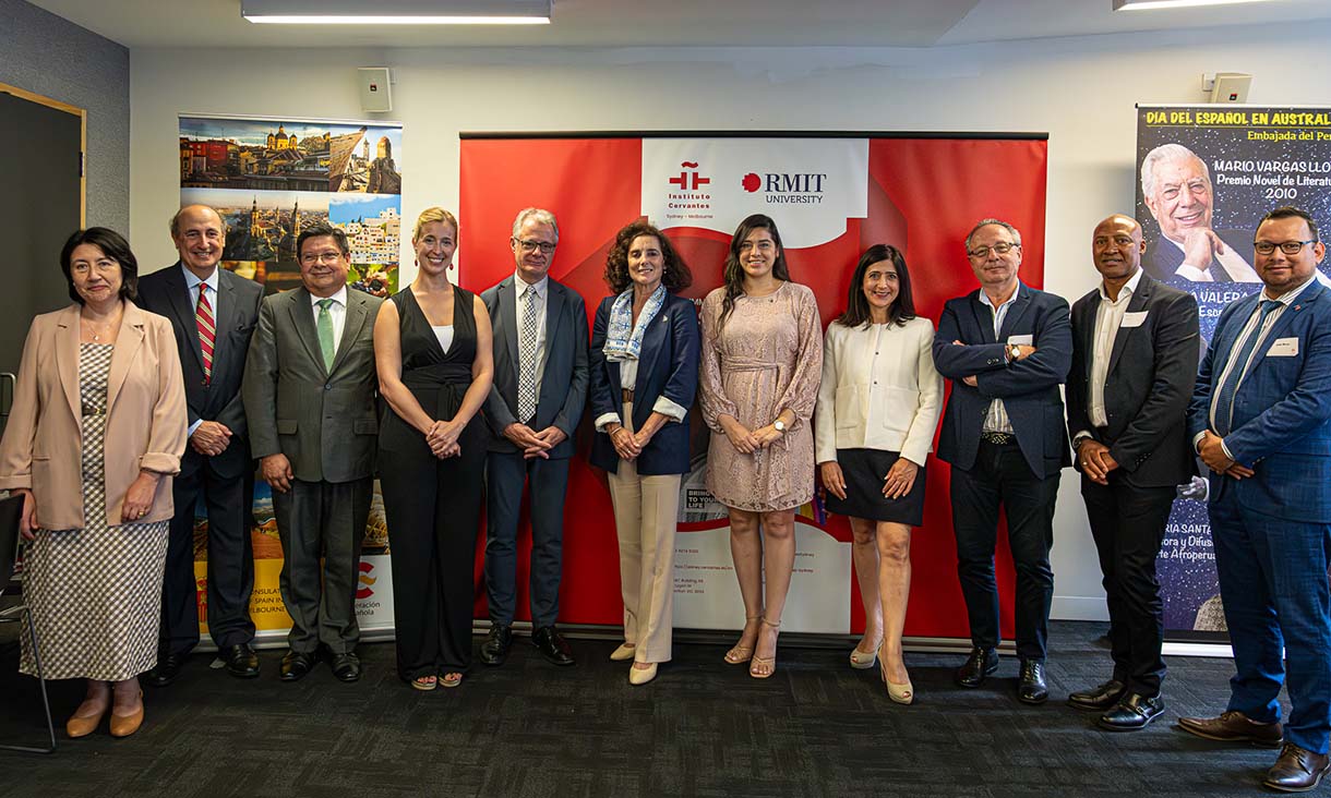 news-iclaunchgrp-1220px