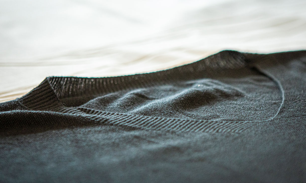 Close up details of the 3D knitted scrubs.