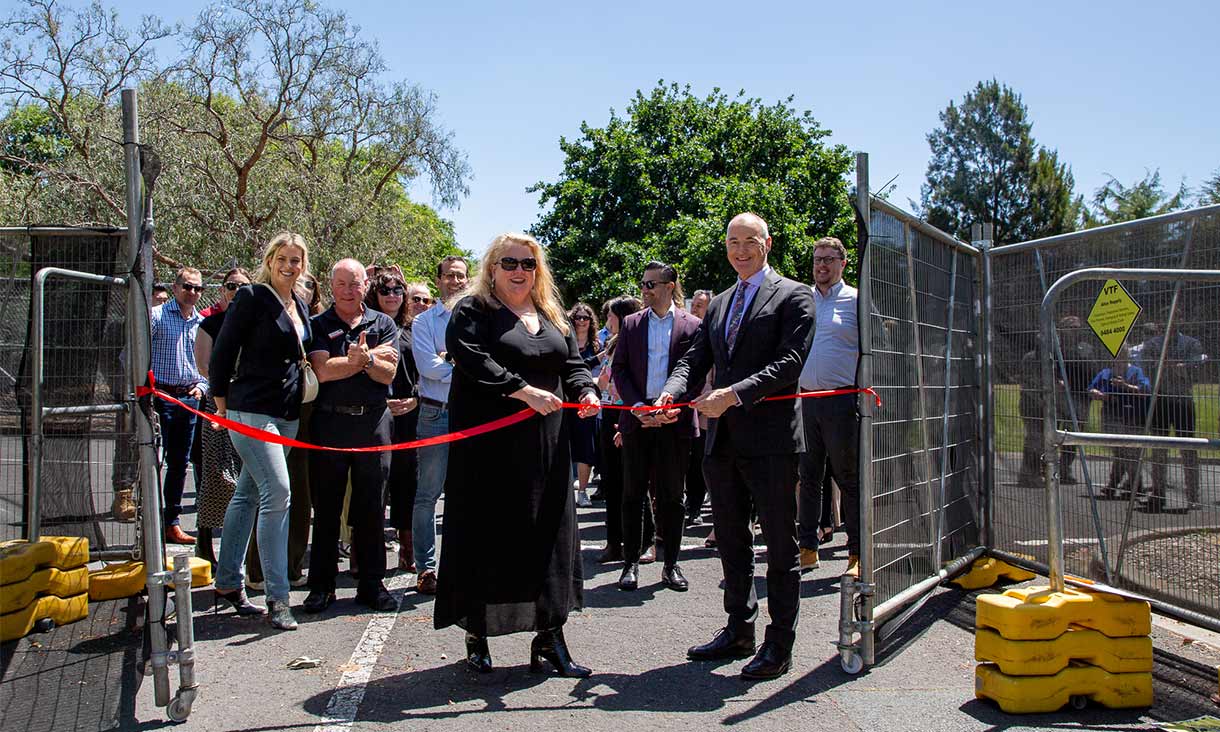 Murmuk-nganjin marnang ribbon cutting