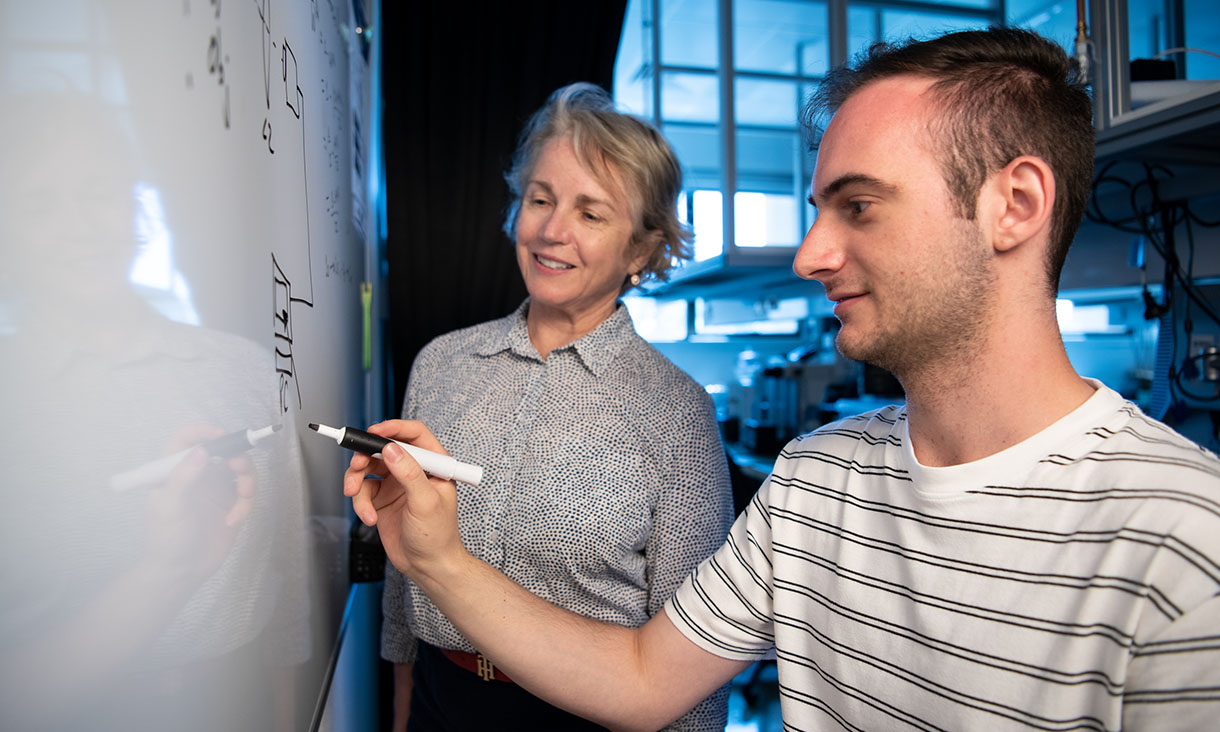 PhD scholar Shaban Sulejman and TMOS Chief Investigator Ann Roberts from the University of Melbourne. Credit: ARC Centre of Excellence for Transformative Meta-Optical Systems (TMOS)