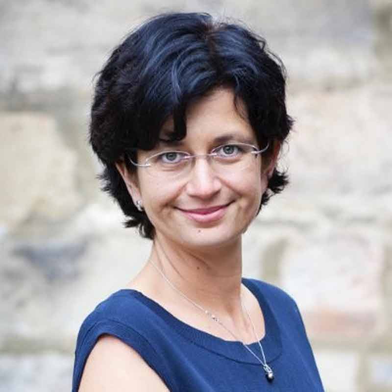 barbora-de-courten-800x800.jpg