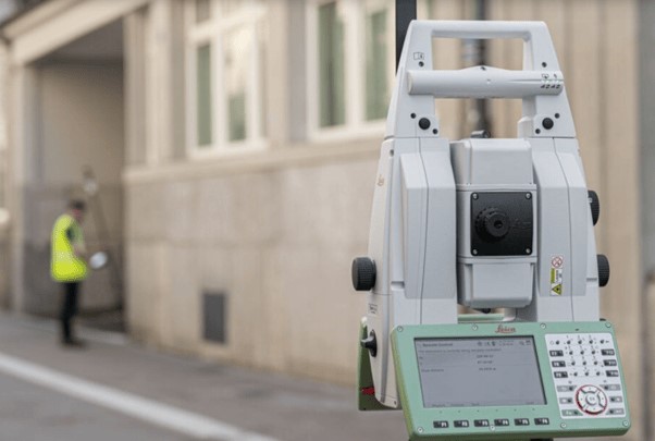 Lecia Total Stations