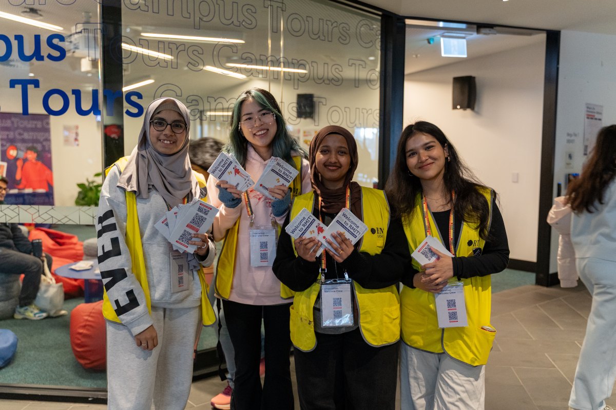 Volunteers conducting campus tours during O Week