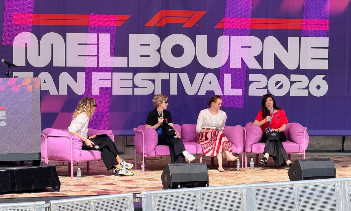 Alt Text is not present for this image, Taking dc:title 'Aus GP fan festival image 2'