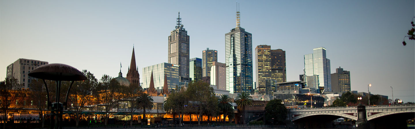 Melbourne city skyline and Yarra river