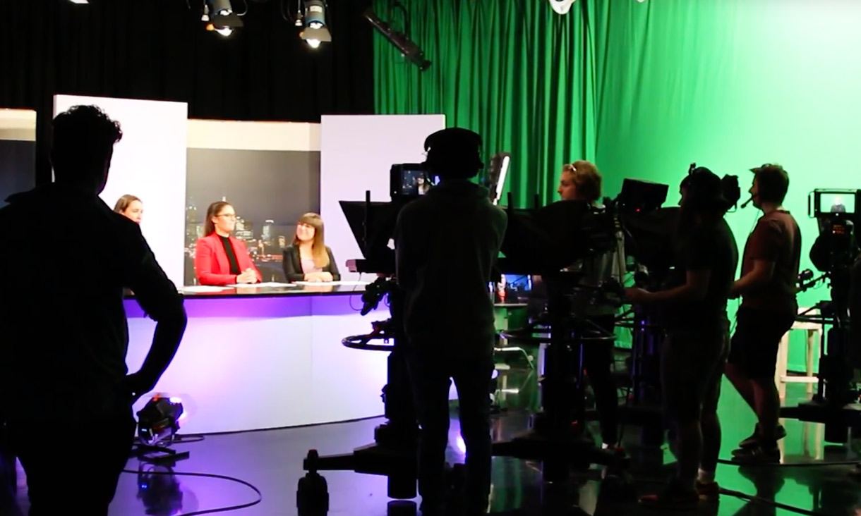 Journalism students are offered a range of hands on experiences, from RMIT’s own live television news programs (pictured here) to industry placements.  Four recent RMIT alumni have received prestigious ABC cadetships. 