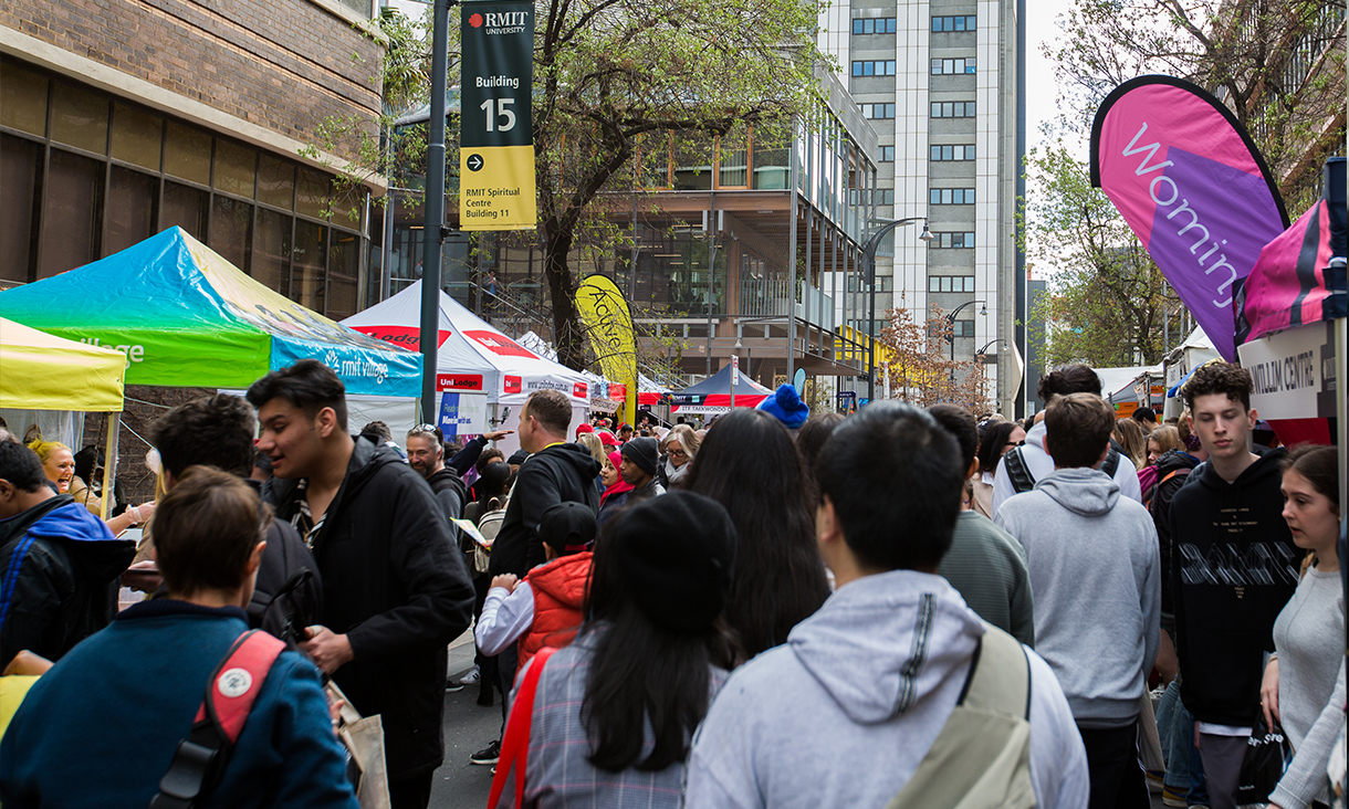 Students on standing on Bowen Street, City campus