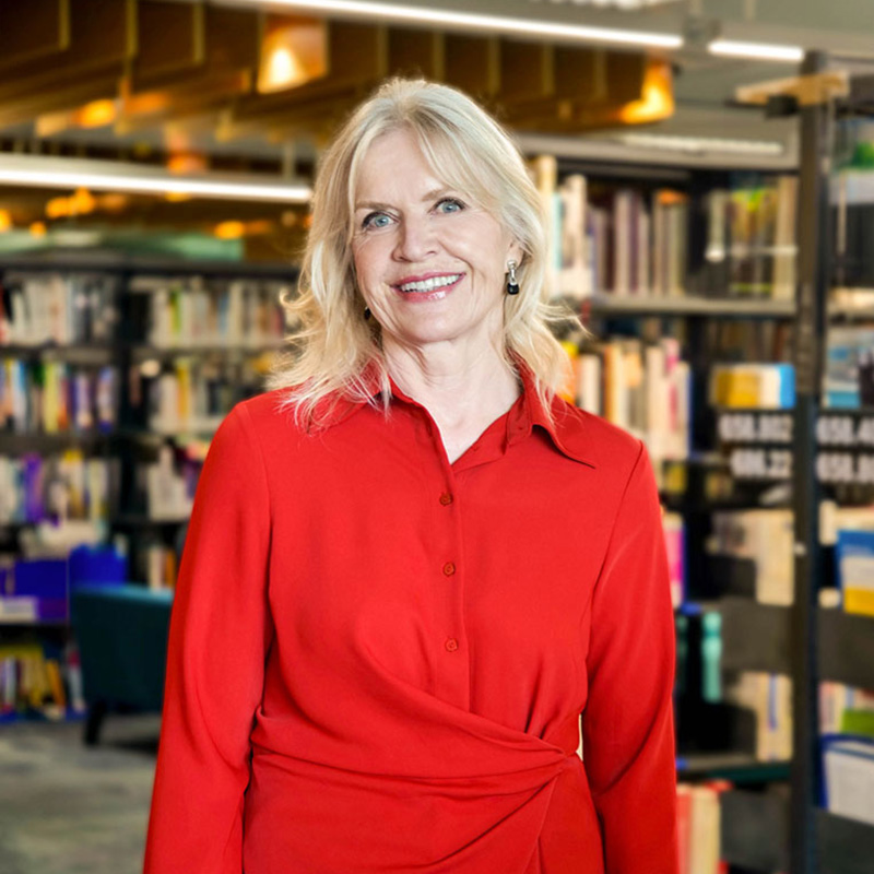 Professor Iwona Miliszewska